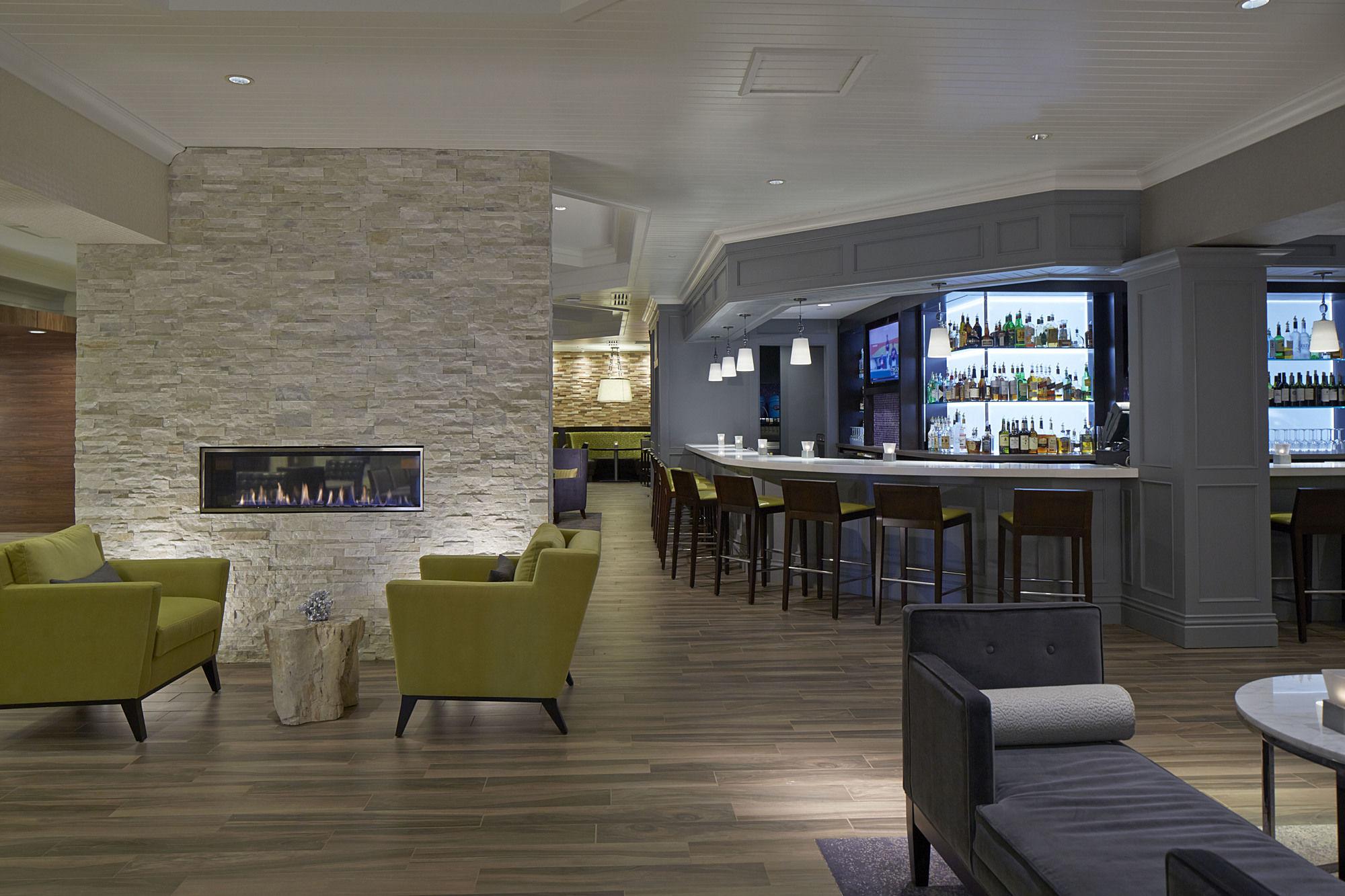 Milwaukee Marriott West Hotel Уакиша Екстериор снимка