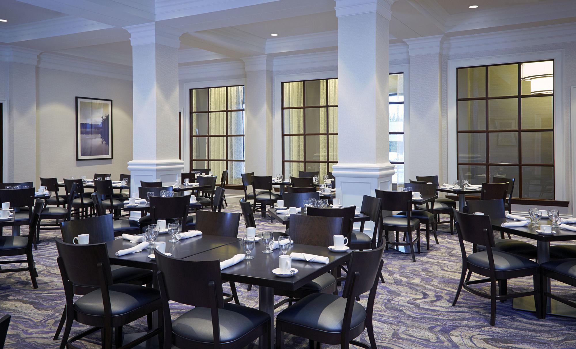Milwaukee Marriott West Hotel Уакиша Екстериор снимка