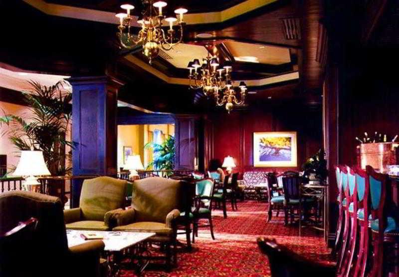 Milwaukee Marriott West Hotel Уакиша Екстериор снимка
